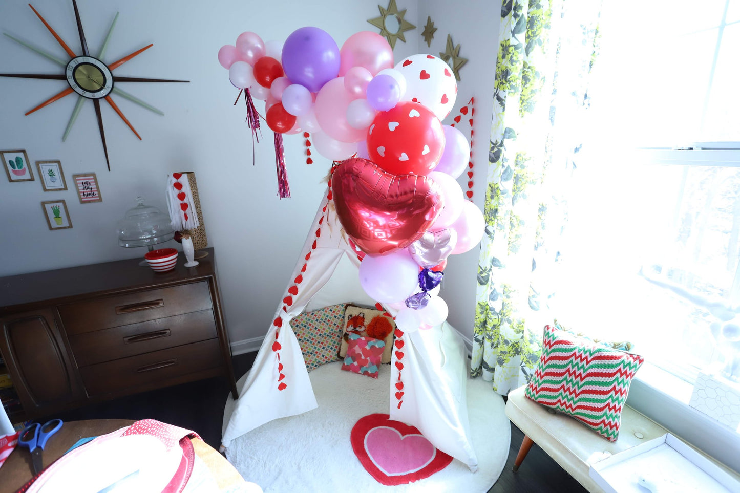 Valentine's Day Pickup Garland--Steatoda Sized