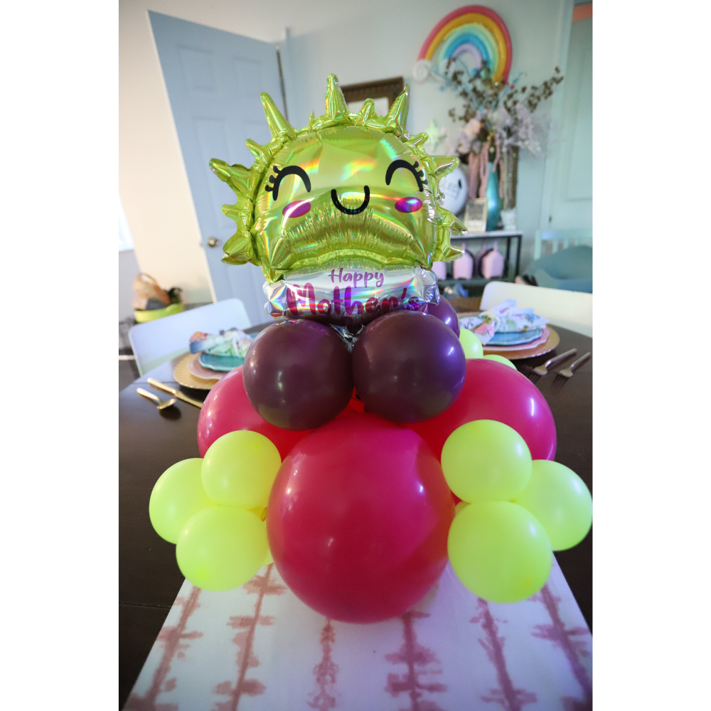 Mini Sun Balloon Table Topper – Tangled Balloons