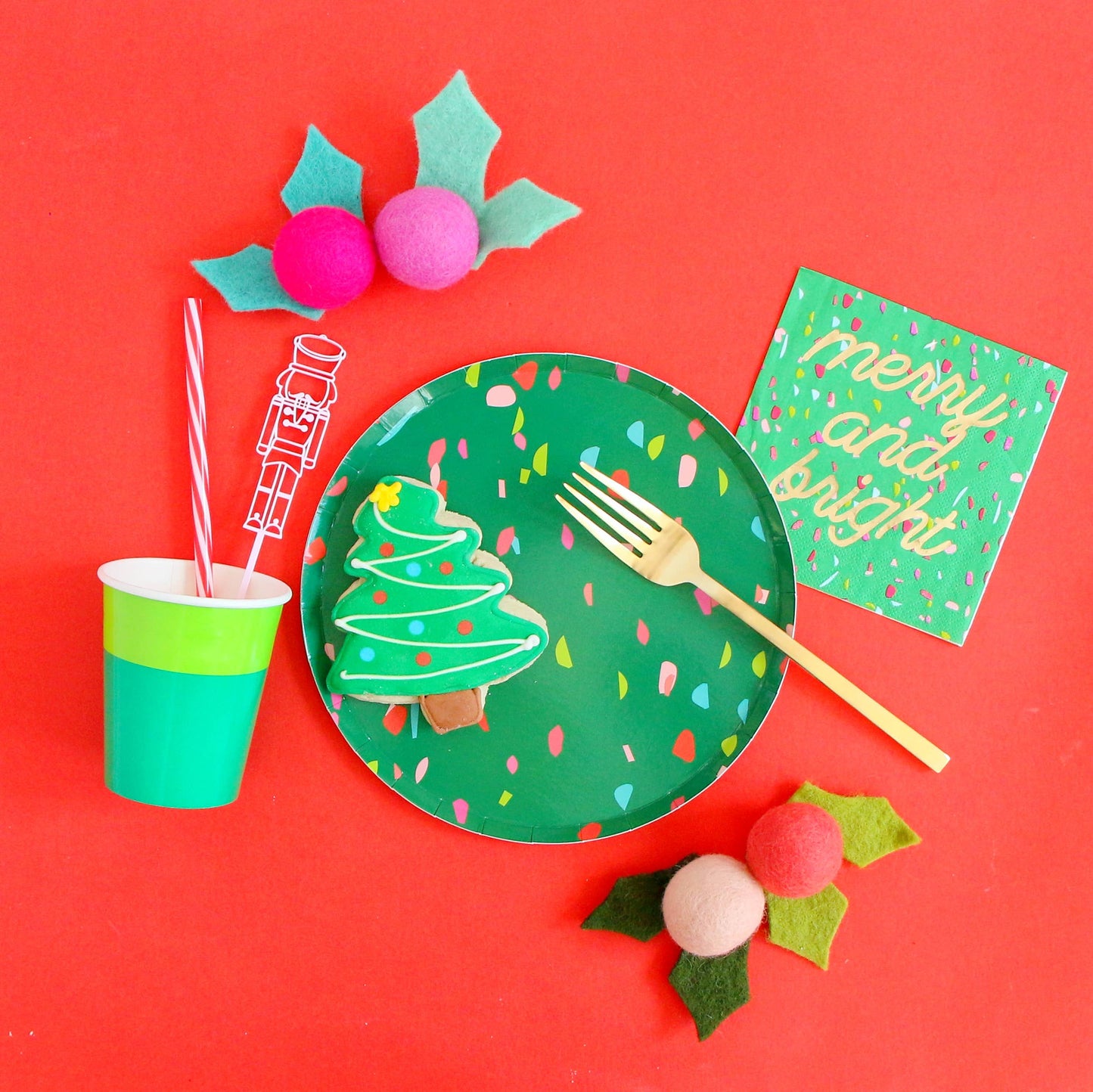 Christmas confetti 8” paper plate pack