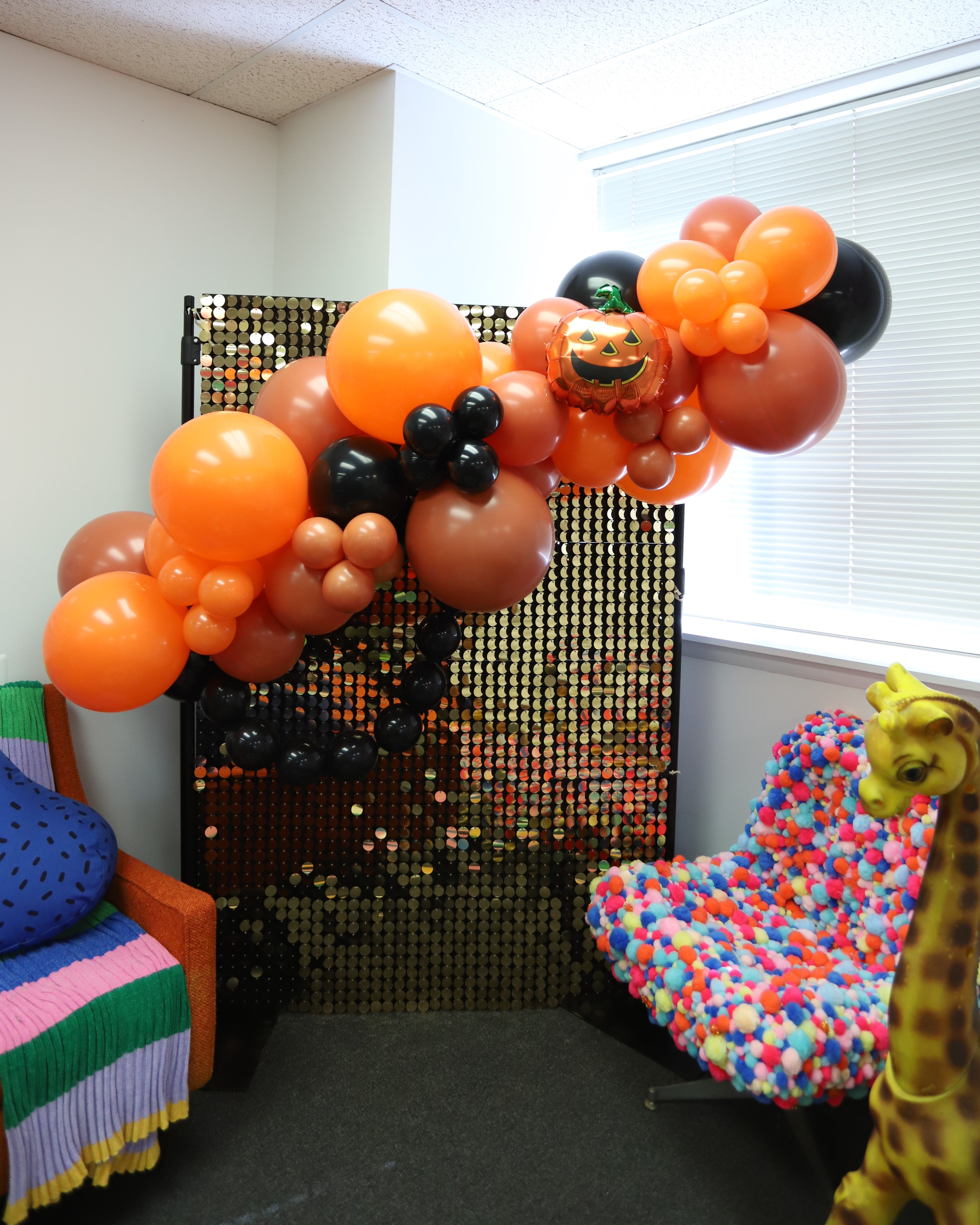 The Great Pumpkin Balloon Garland