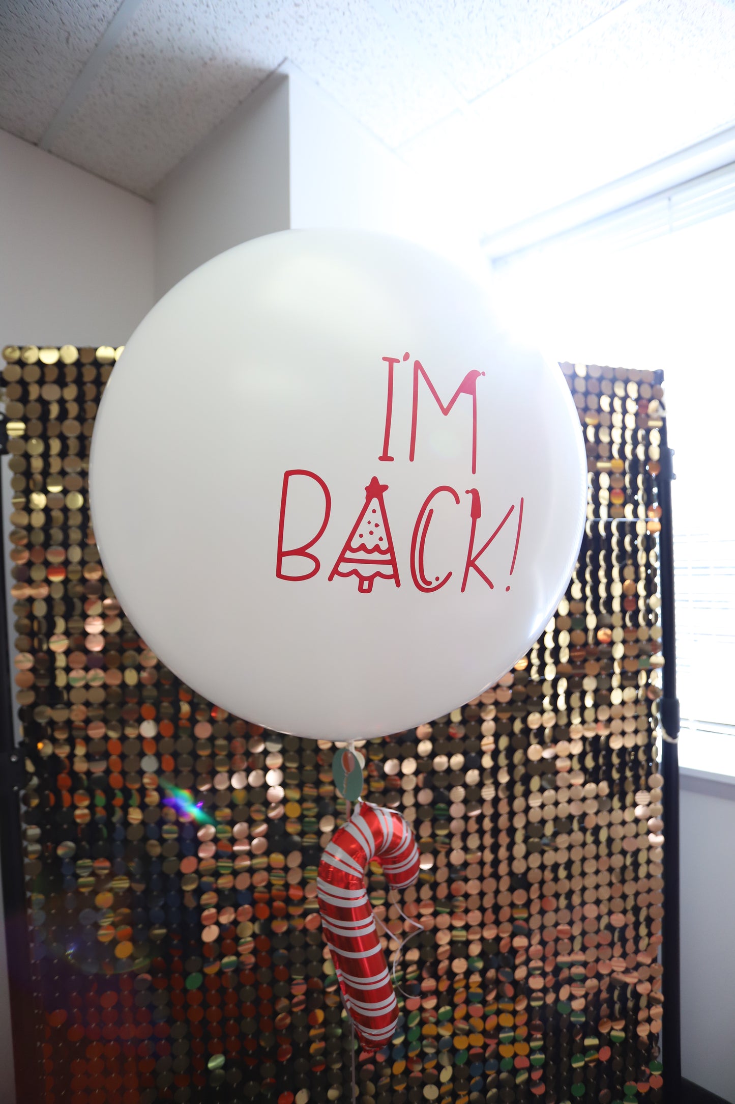 "I'm/We're Back" Helium Elf Return Balloon