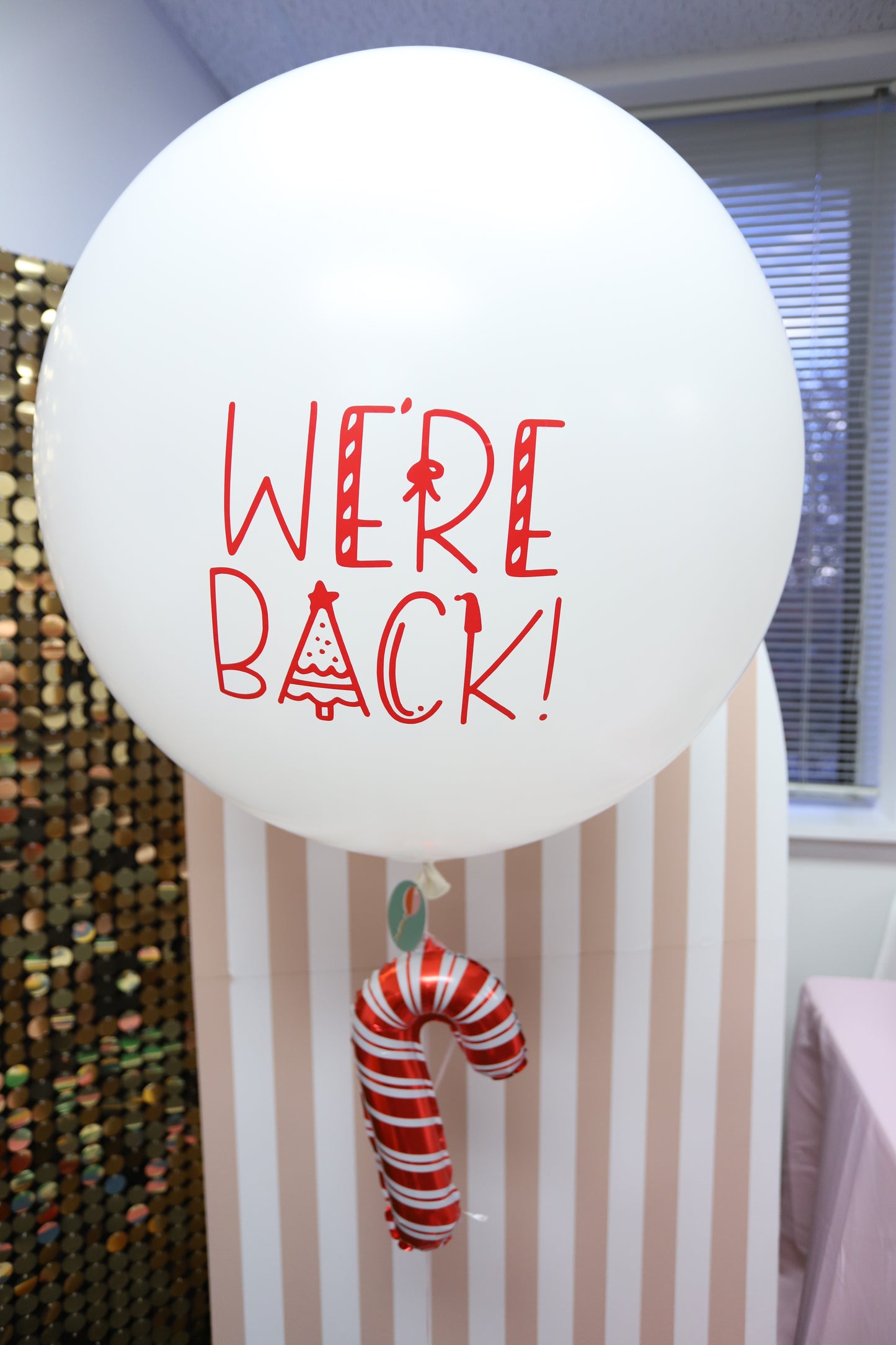 "I'm/We're Back" Helium Elf Return Balloon