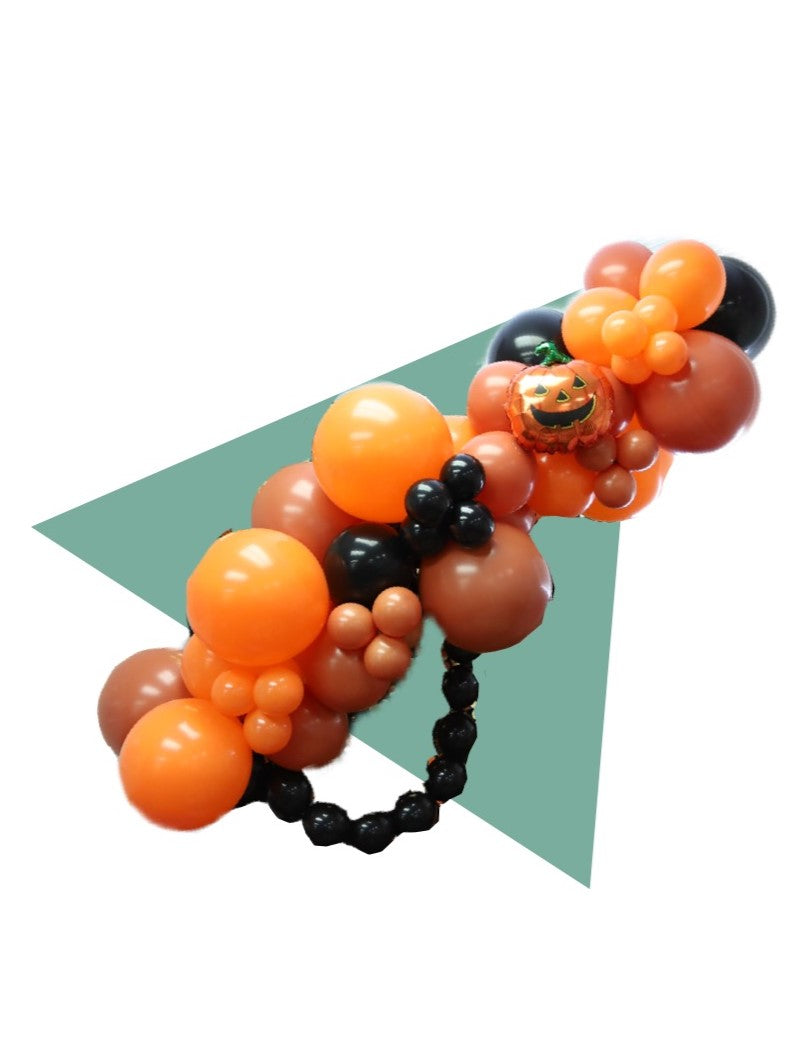 The Great Pumpkin Balloon Garland