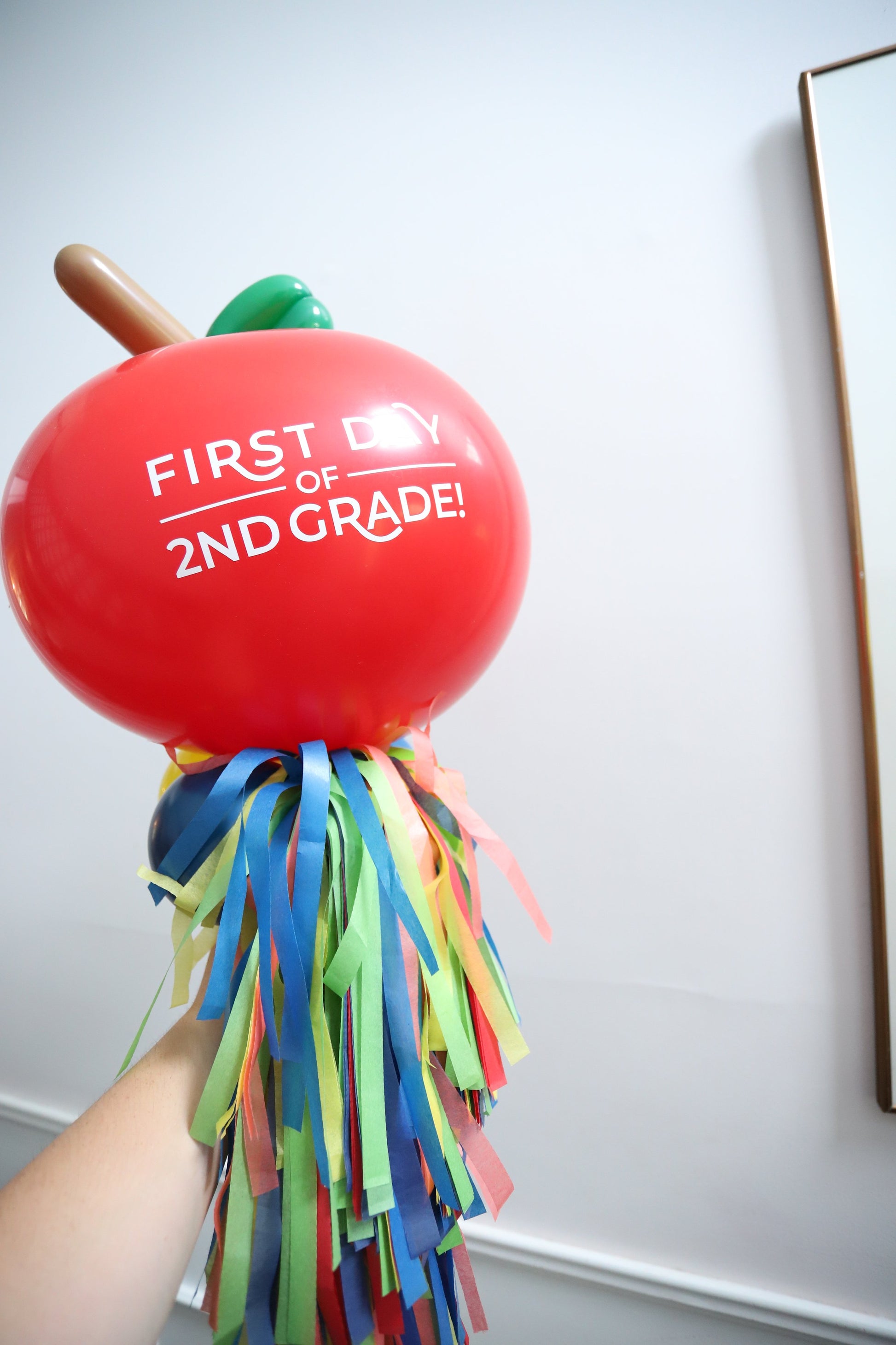 Personalized Back to School Apple Wand + Base Balloons