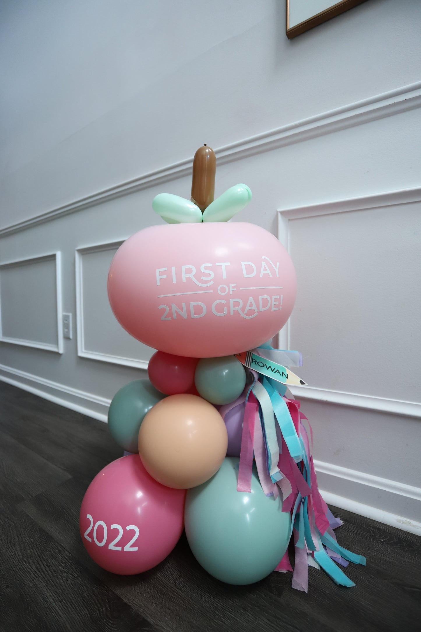 Personalized Back to School Apple Wand + Base Balloons