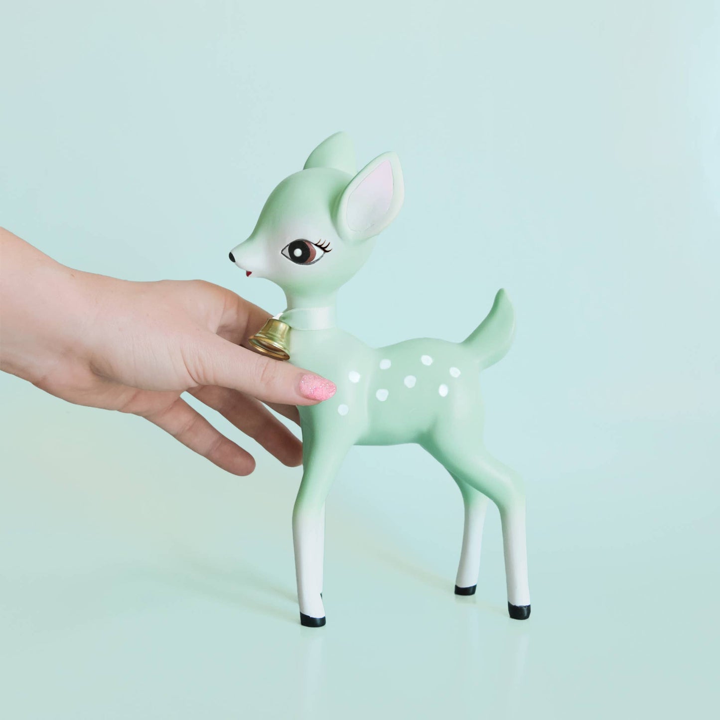 Retro Deer Figurine - Mint