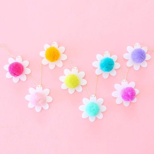 Acrylic Daisy Pom Pom Garland